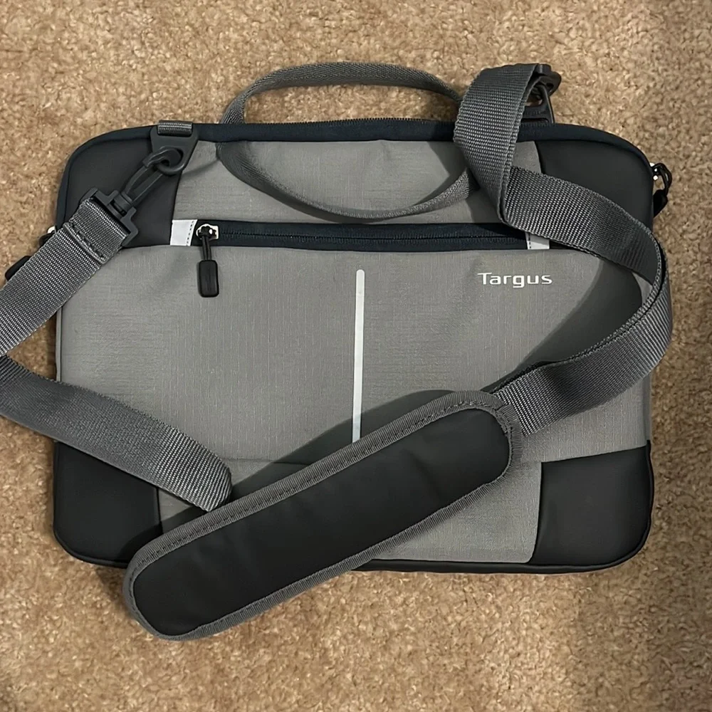 Targus 13.3 Bex II Slipcase, Gray